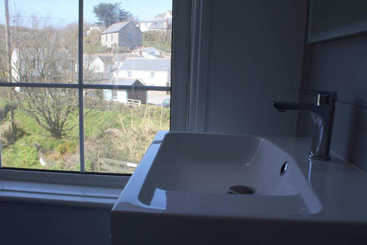 The Five Pilchards Inn Helston Bagian luar foto